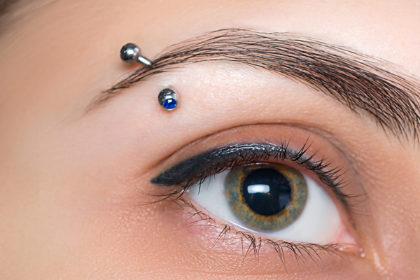eyebrow piercing